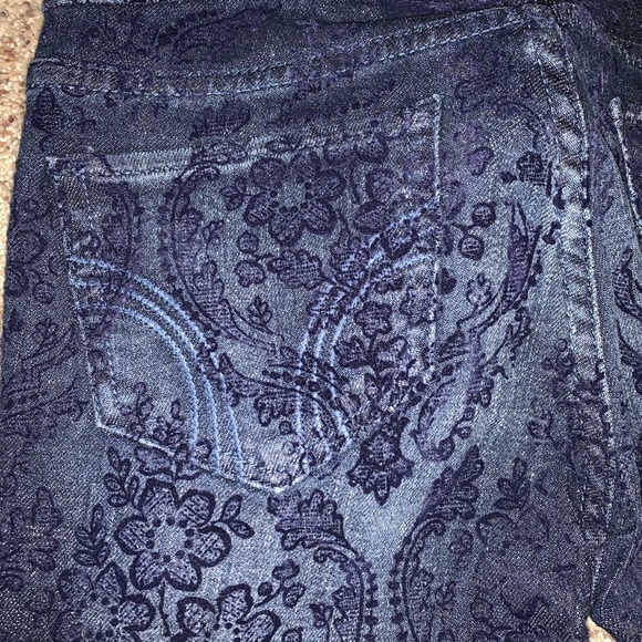 Hollister skinny decal pants - Picture 5 of 6